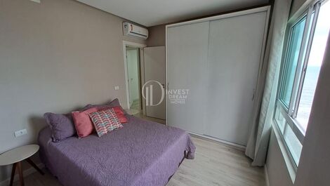 3 suites, 1 powder room, 2 parking spaces