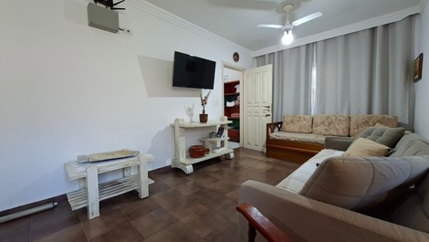 Casa Completa para 13 Personas | 3 Suites | Parrila | Ubatuba