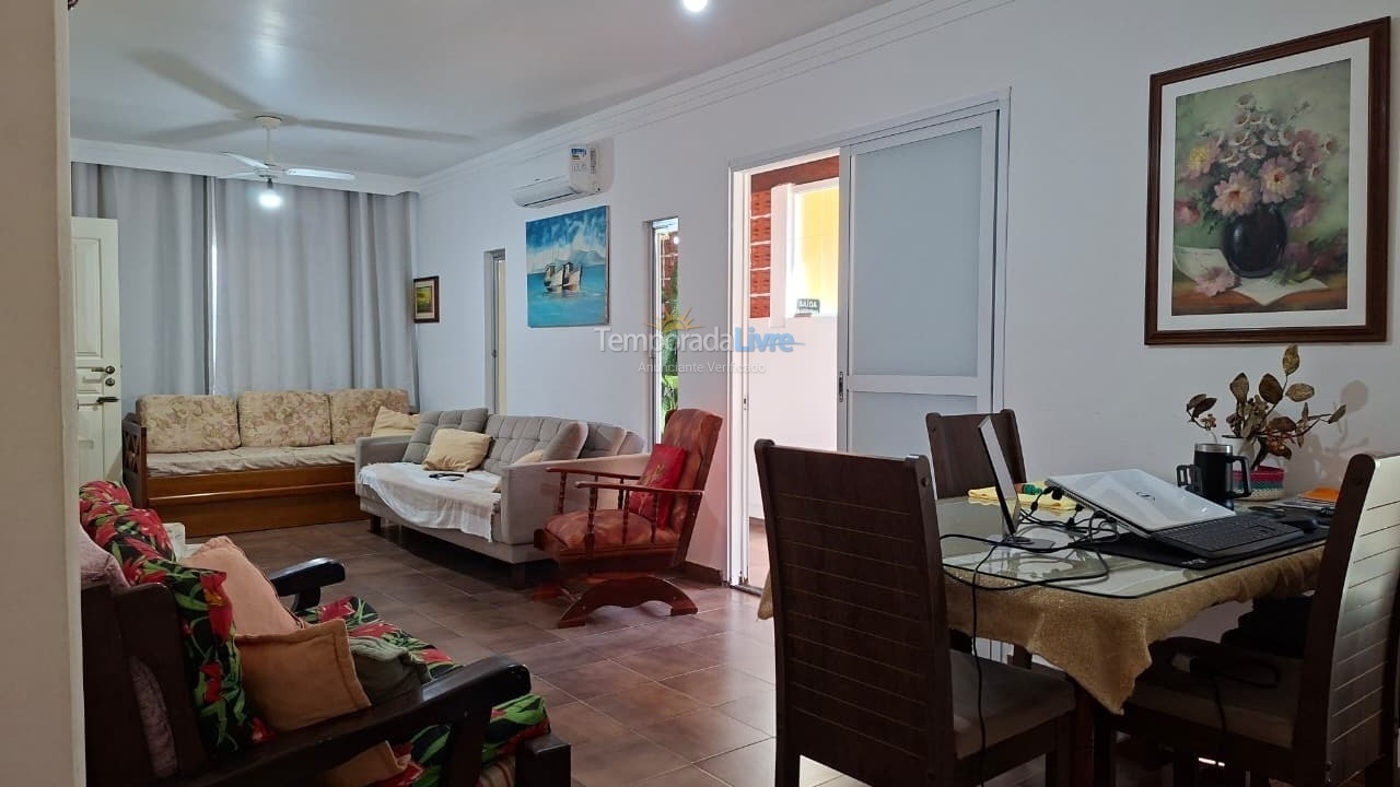 Casa para alquiler de vacaciones em Ubatuba (Praia das Toninhas)