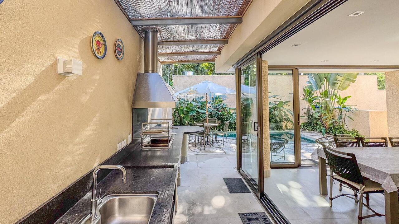 Casa para aluguel de temporada em São Sebastião (Juquehy)