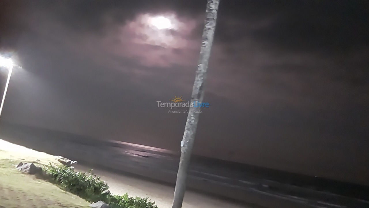 Apartamento para aluguel de temporada em Itanhaém (Bairro Satelite)