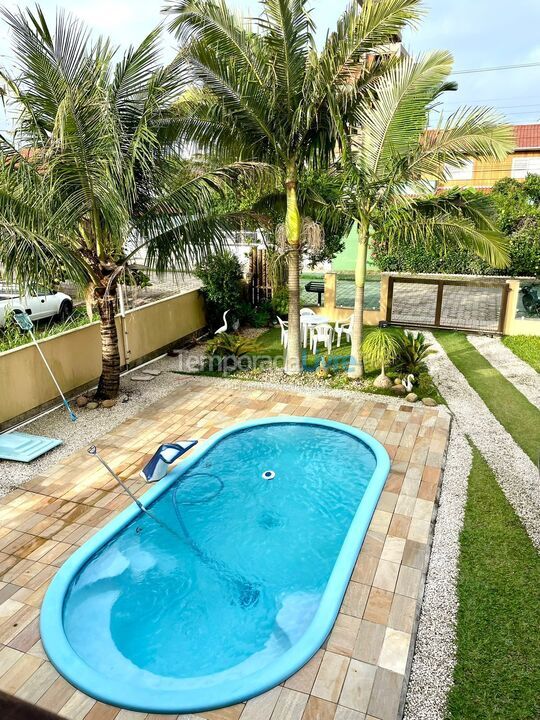 Casa para alquiler de vacaciones em Bombinhas (Praia de Canto Grande Mar Sem Ondas)