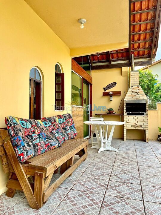 Casa para alquiler de vacaciones em Bombinhas (Praia de Canto Grande Mar Sem Ondas)