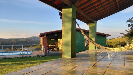 Visão de outro ângulo da chácara 