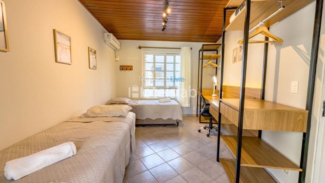 Apartment for vacation rental in Florianópolis (Cachoeira do Bom Jesus)