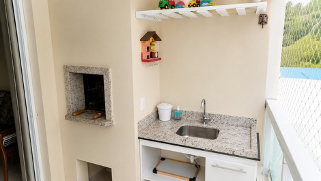 APARTAMENTO 2 DORMITORIOS 1 SUITE REGIÃO NOBRE (GAIVOTAS) - PRAIA DOS INGLESES 🌅🏖️