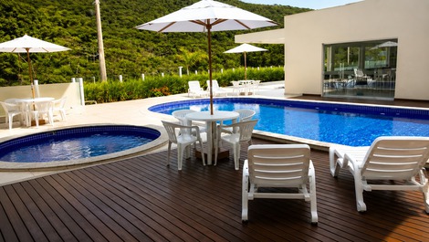 APARTAMENTO 2 DORMITORIOS 1 SUITE REGIÃO NOBRE (GAIVOTAS) - PRAIA DOS INGLESES 🌅🏖️