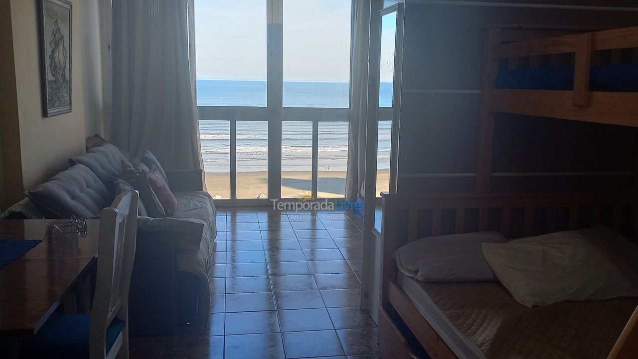 Apartment for vacation rental in Praia Grande (Boqueirão)