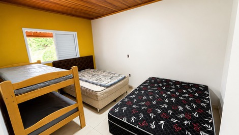 🎭🌴 Country house in Mogi das Cruzes, swimming pool with hot tub, 1 hour from São Paulo