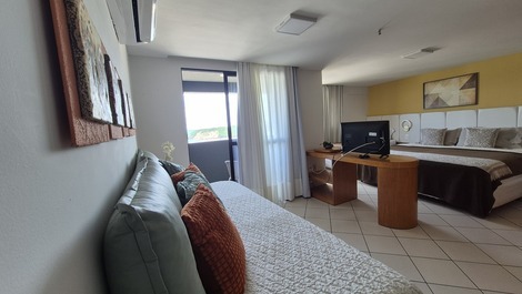 VISTA INCRÍVEL PARA O MAR -13° ANDAR - Flat com cozinha e varanda