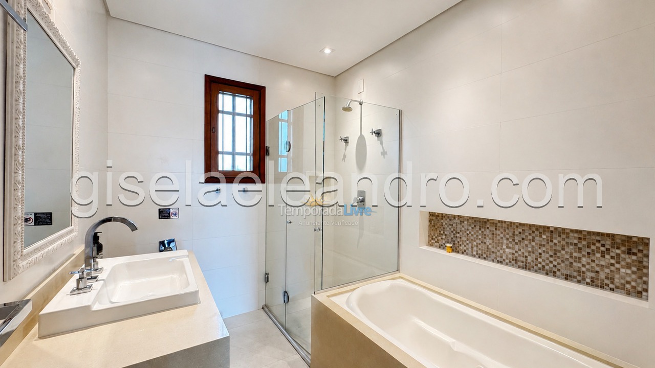 Casa para aluguel de temporada em Florianopolis (Jurerê Internacional)