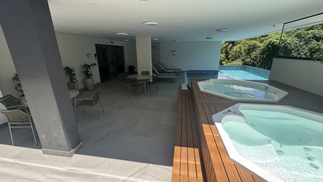 Modern department for 4 people 200 meters from the sea