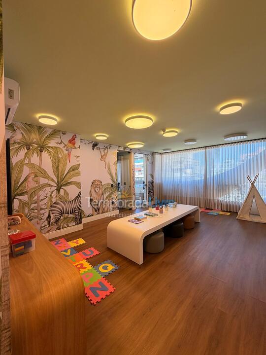 Apartment for vacation rental in Bombinhas (Praia de Bombas)