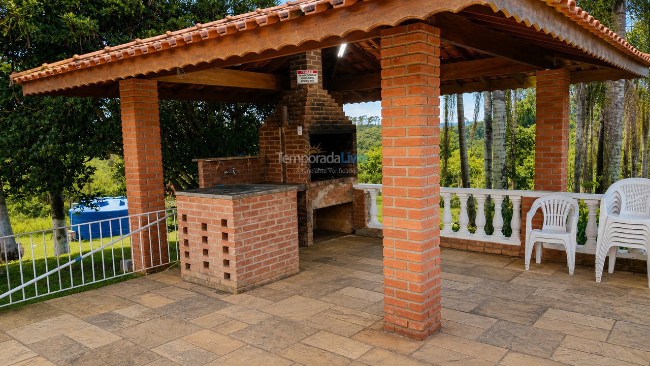 Granja para alquiler de vacaciones em Ibiúna (Ibiuna)