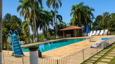 🌳🏡 Casa rural Ibiúna, piscina con tobogán y pista deportiva 🏡🌳