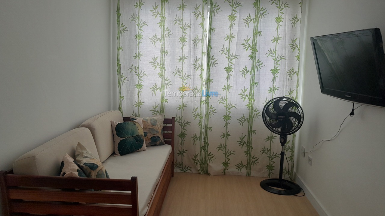 Apartamento para aluguel de temporada em Praia Grande (Praia do Caiçara)