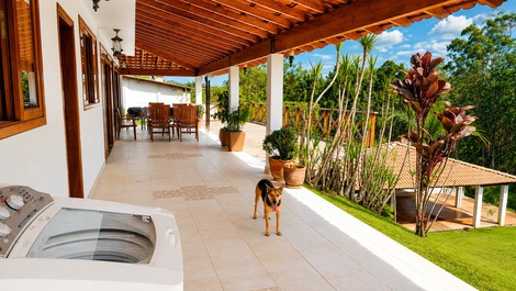 Casa de campo en Atibaia, piscina con tobogán, jacuzzi.