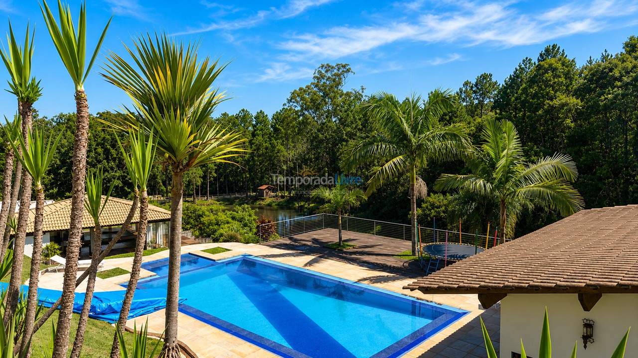 Granja para alquiler de vacaciones em Atibaia (Rio Acima)
