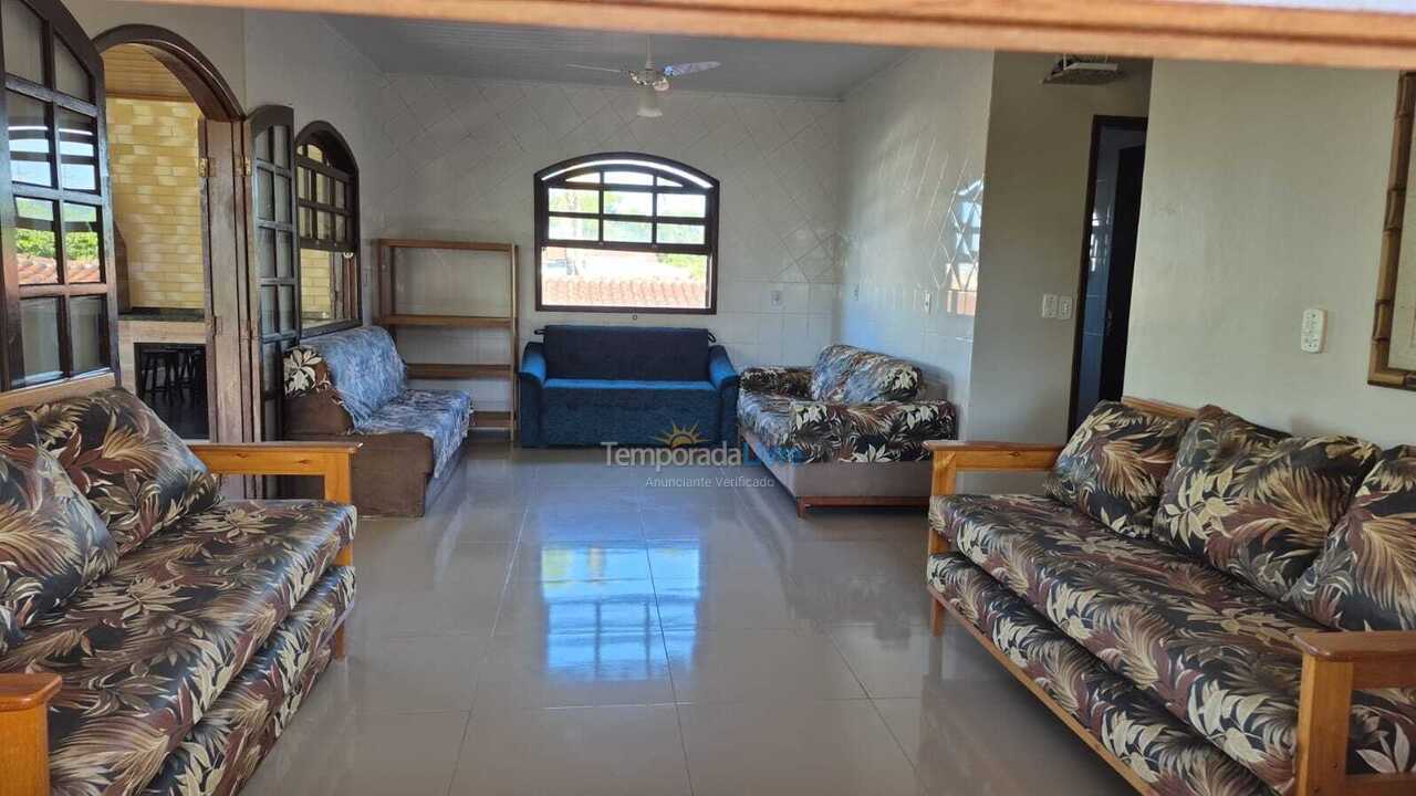 Casa para aluguel de temporada em Itapoá (Itapoá)