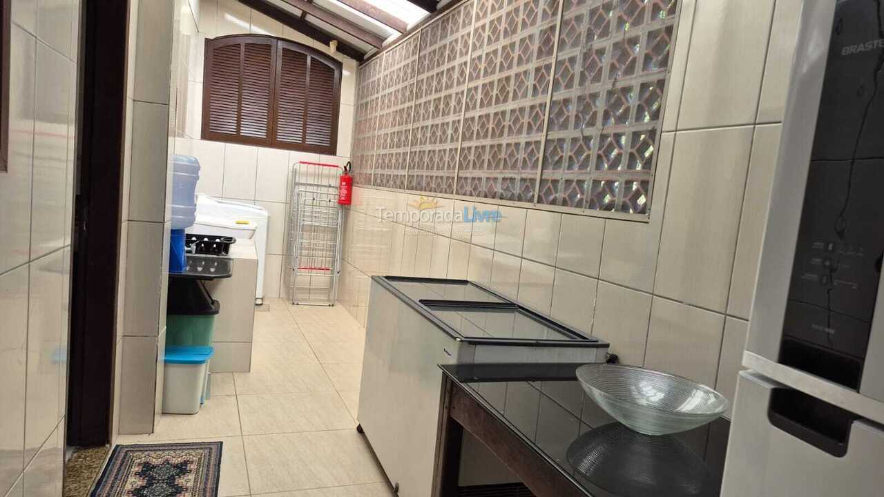 Casa para aluguel de temporada em Itapoá (Itapoá)