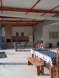SoMi Beach House - 3 Suites with Air Conditioning