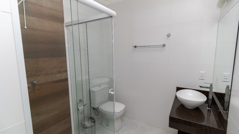 Casa con piscina y 3 suites en Mariscal Ref.143