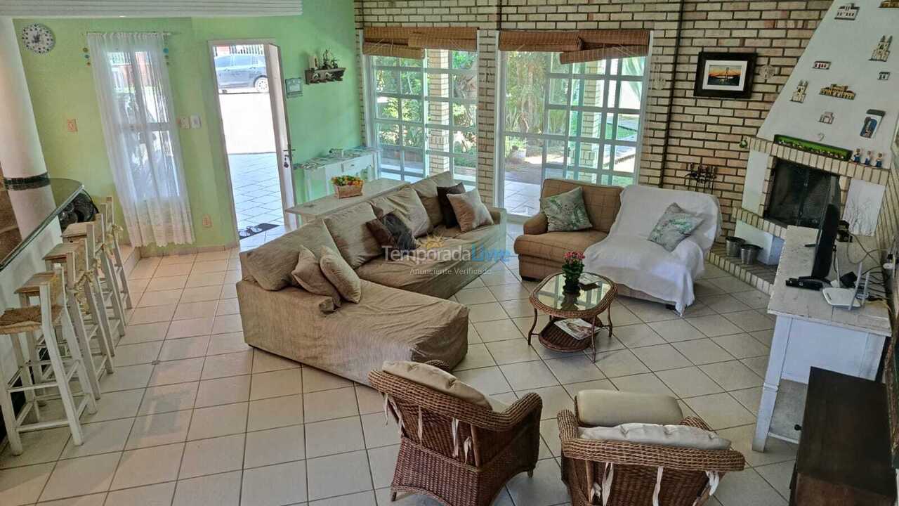 Casa para alquiler de vacaciones em Bombinhas (Mariscal)