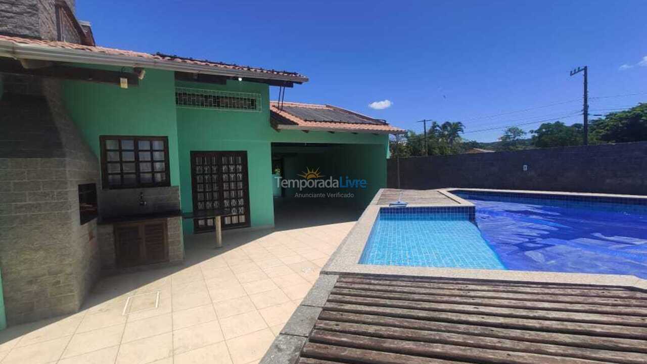 Casa para aluguel de temporada em Bombinhas (Mariscal)