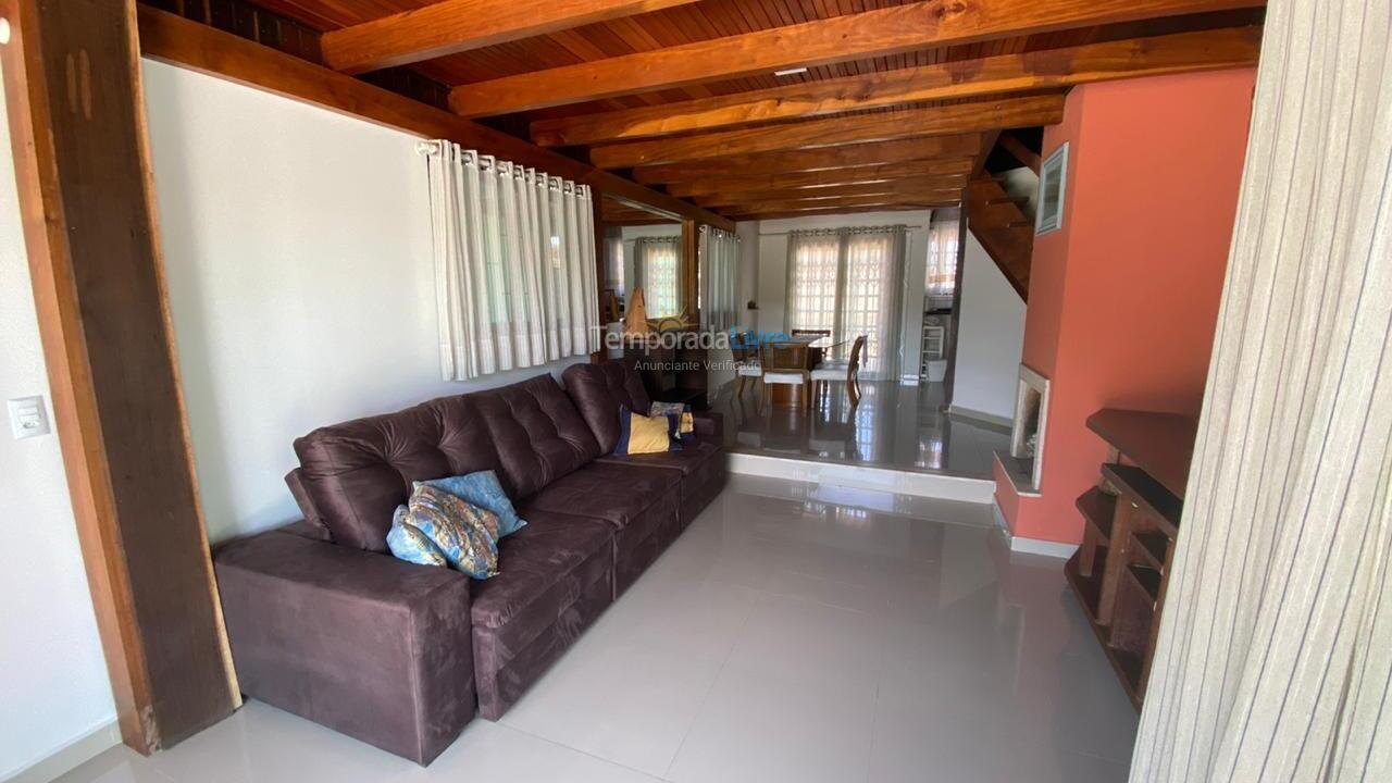 Casa para aluguel de temporada em Bombinhas (Mariscal)