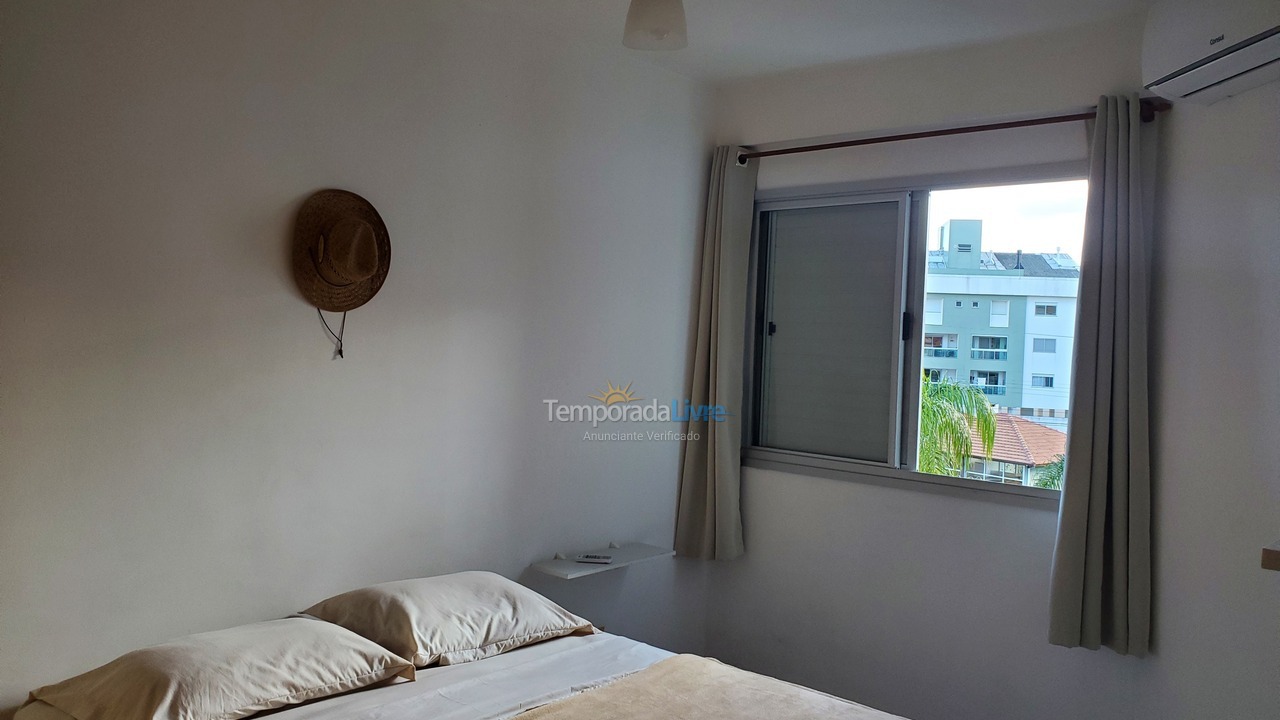 Apartamento para aluguel de temporada em Florianopolis (Praia dos Ingleses)