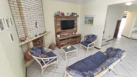 Townhouse, facing the sea with 4 bedrooms in Mariscal Ref.177