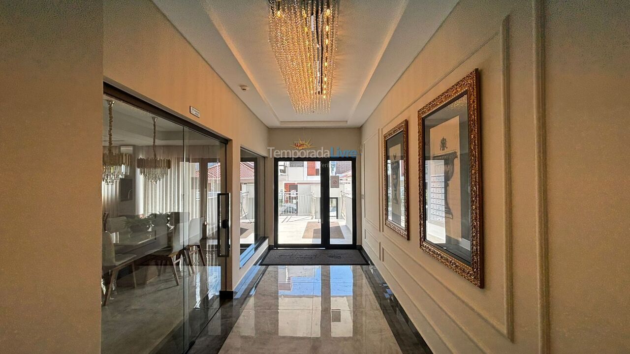 Apartamento para aluguel de temporada em Governador Celso Ramos (Palmas)