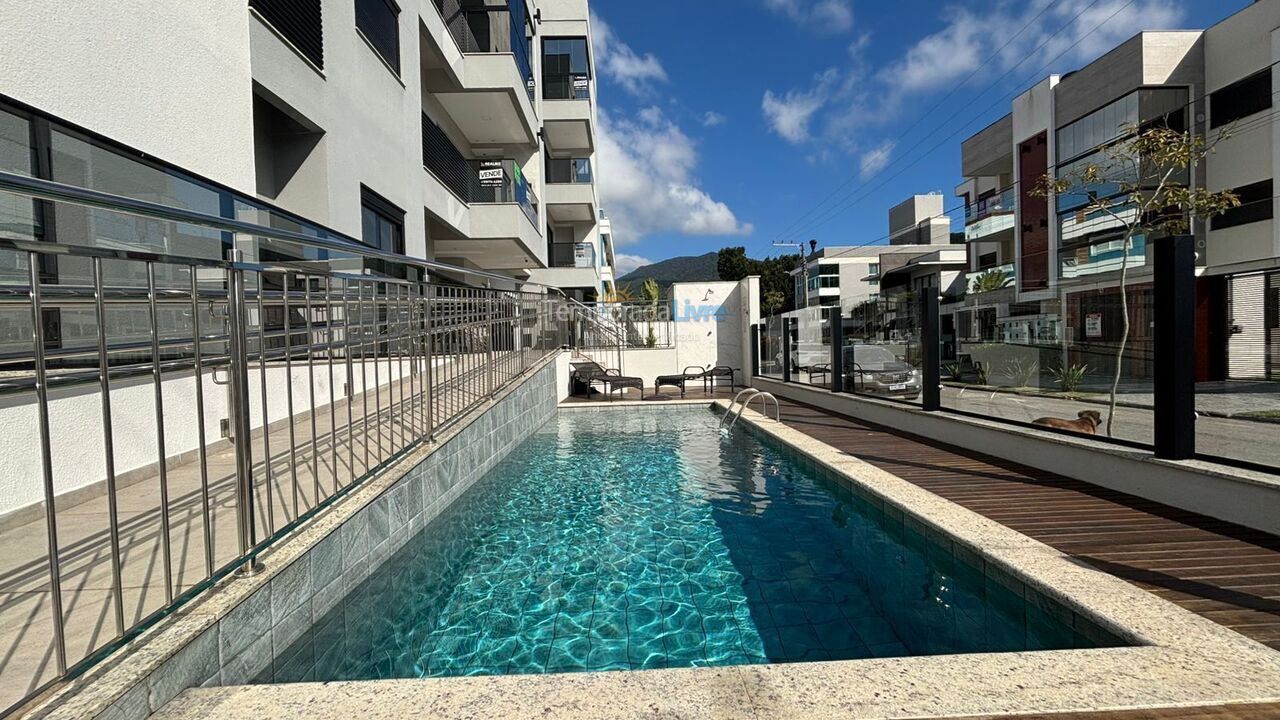 Apartamento para aluguel de temporada em Governador Celso Ramos (Palmas)