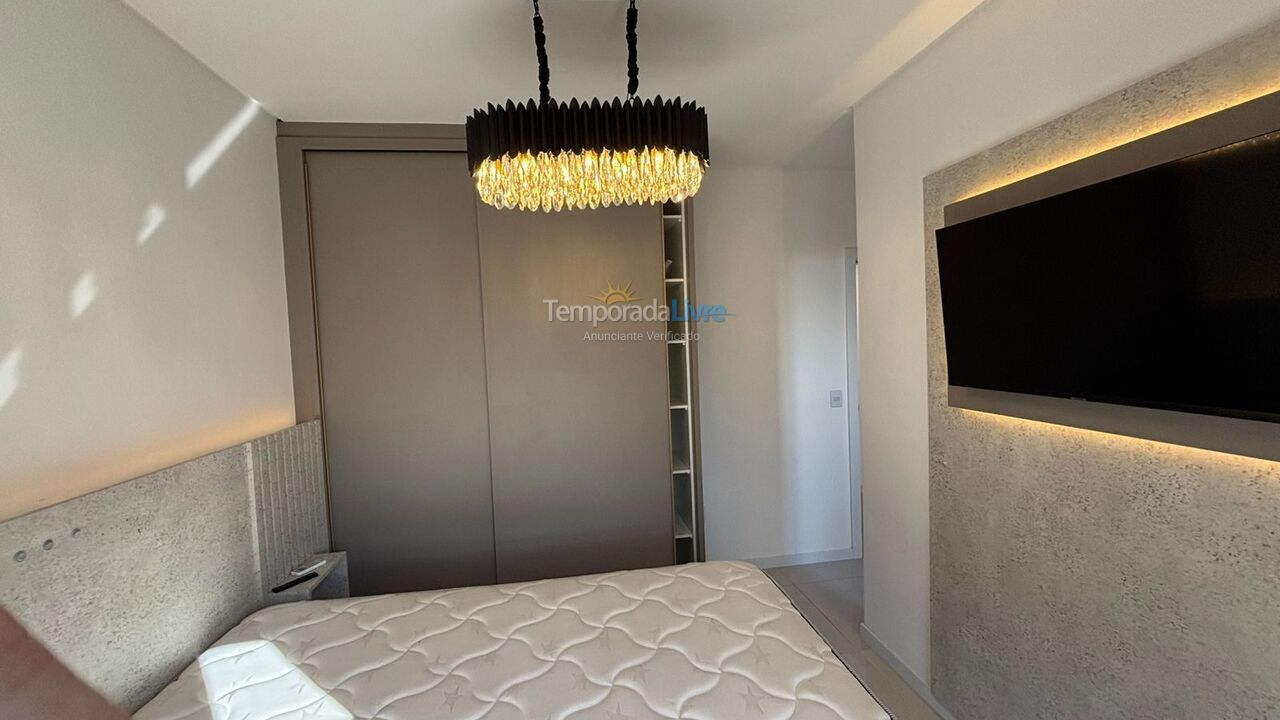 Apartamento para aluguel de temporada em Governador Celso Ramos (Palmas)