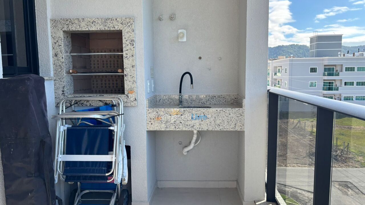 Apartamento para aluguel de temporada em Governador Celso Ramos (Palmas)