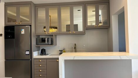 Seu Luxo de Apartamento na Praia de Palmas/SC