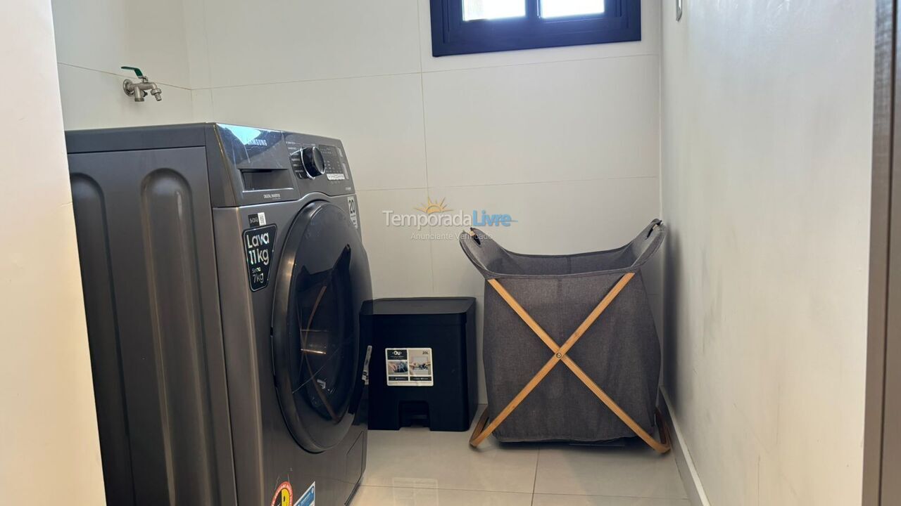 Apartamento para aluguel de temporada em Governador Celso Ramos (Palmas)
