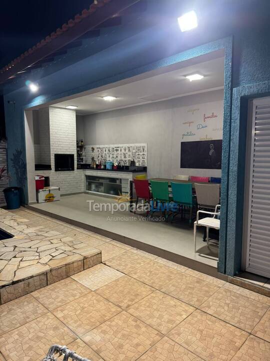 Casa para alquiler de vacaciones em São Sebastião (Praia da Boracéia)