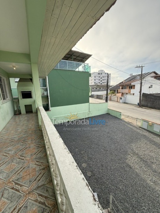 Apartamento para aluguel de temporada em São Francisco do Sul (Enseada)