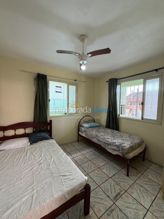 Apartamento para aluguel de temporada em São Francisco do Sul (Enseada)