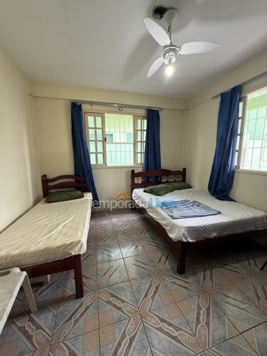 Apartamento para aluguel de temporada em São Francisco do Sul (Enseada)