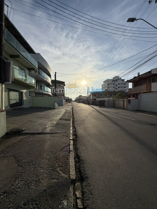 Apartamento para aluguel de temporada em São Francisco do Sul (Enseada)
