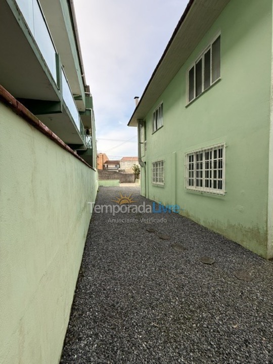 Apartamento para aluguel de temporada em São Francisco do Sul (Enseada)