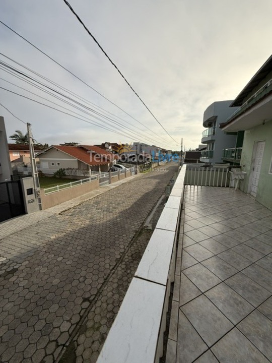 Apartamento para aluguel de temporada em São Francisco do Sul (Enseada)