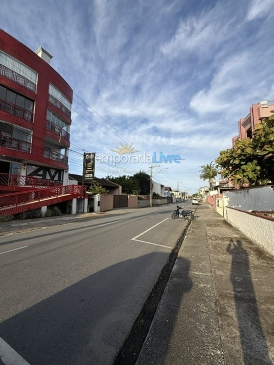 Apartamento para aluguel de temporada em São Francisco do Sul (Enseada)