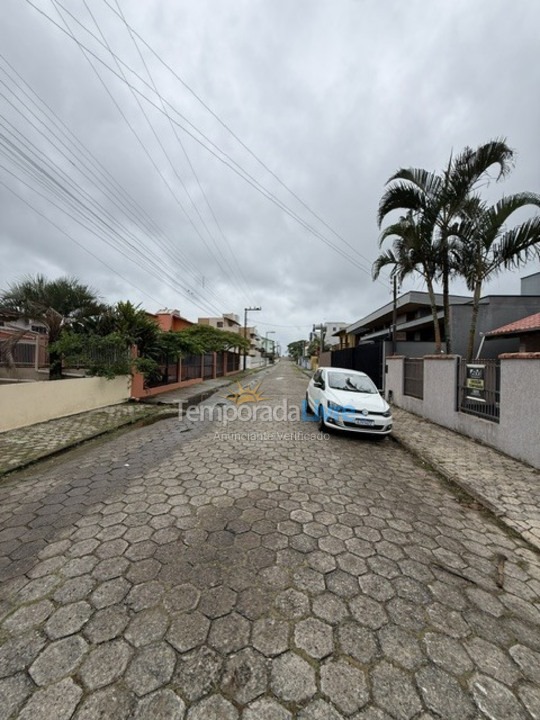 Casa para aluguel de temporada em São Francisco do Sul (Prainha)