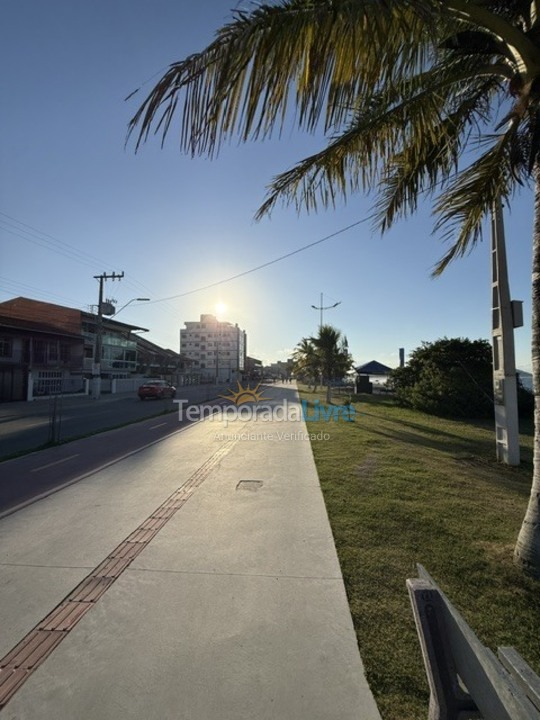 Apartamento para alquiler de vacaciones em São Francisco do Sul (Enseada)