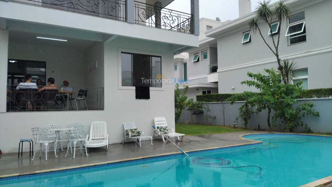 Casa para aluguel de temporada em Florianopolis (Jurerê Internacional)