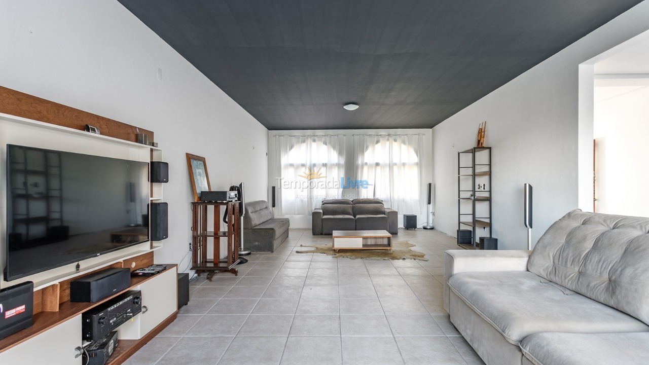 Casa para aluguel de temporada em Florianopolis (Jurerê Internacional)
