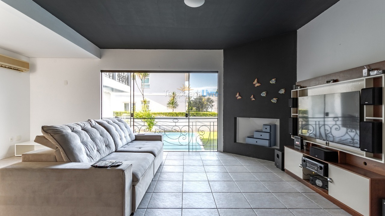 Casa para aluguel de temporada em Florianopolis (Jurerê Internacional)